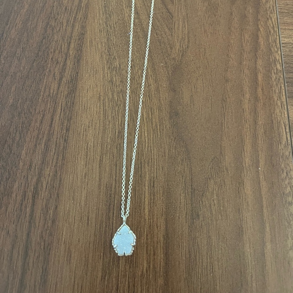Gold Kendra Scott Necklace